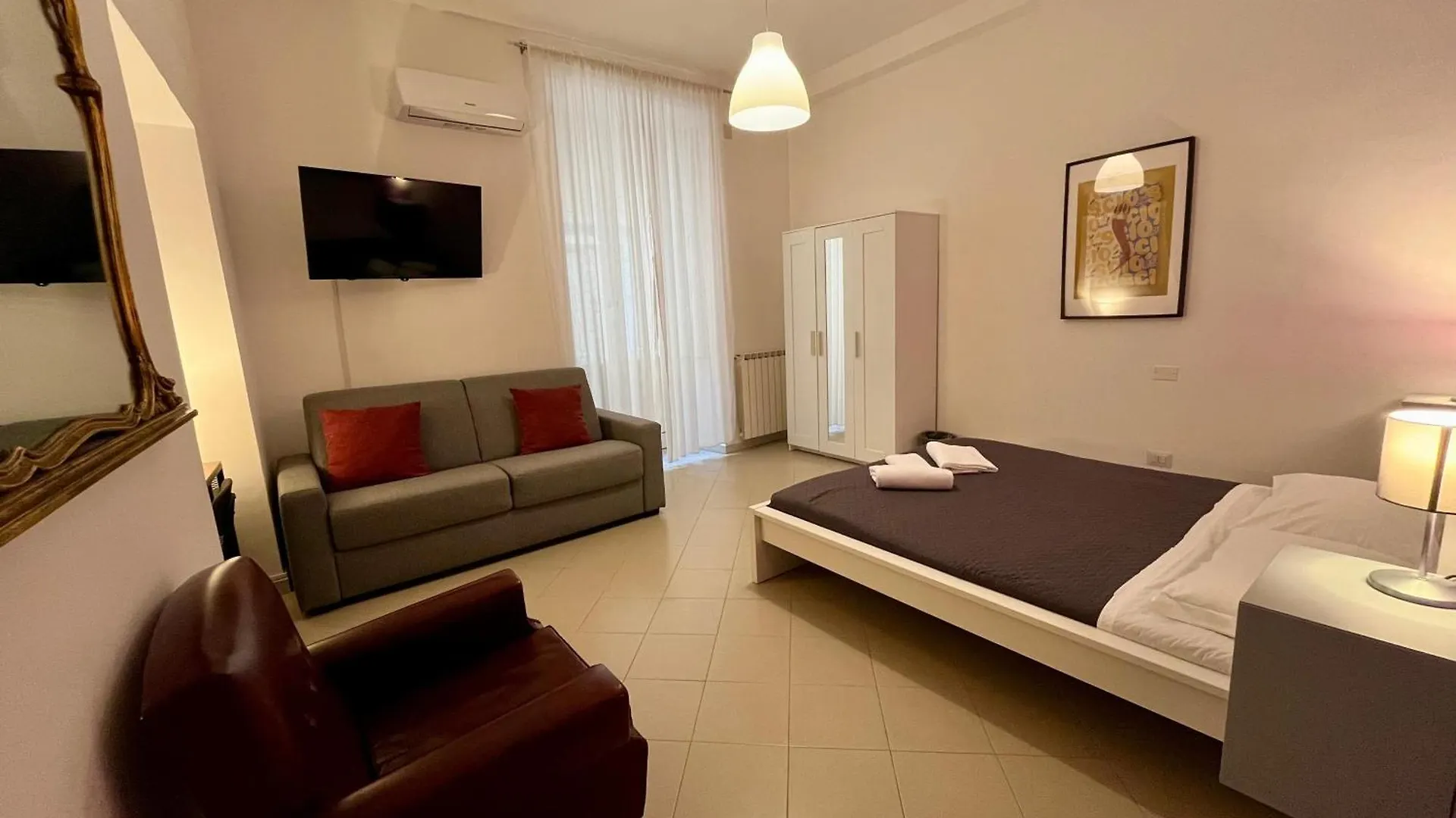 Pop Santa Chiara Bed & Breakfast Naples