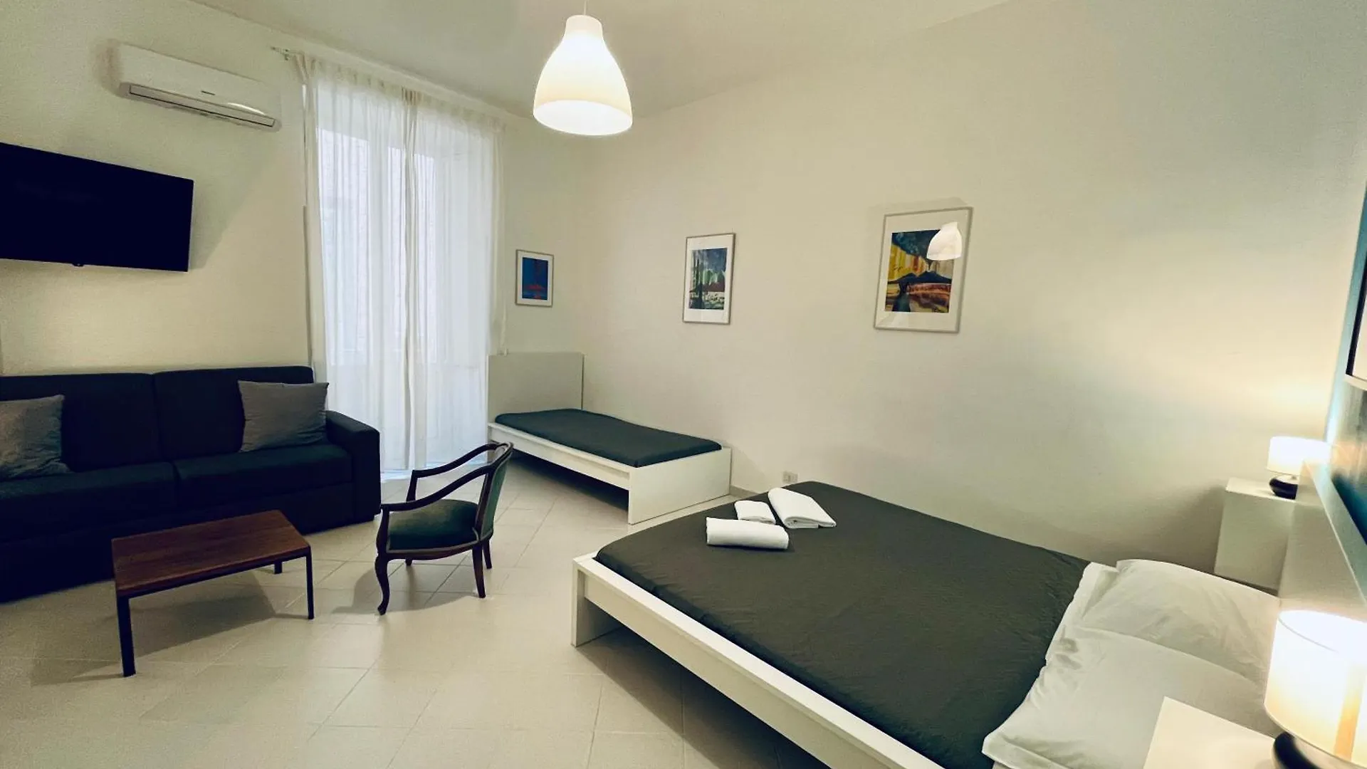 Pop Santa Chiara Bed & Breakfast Naples Italy