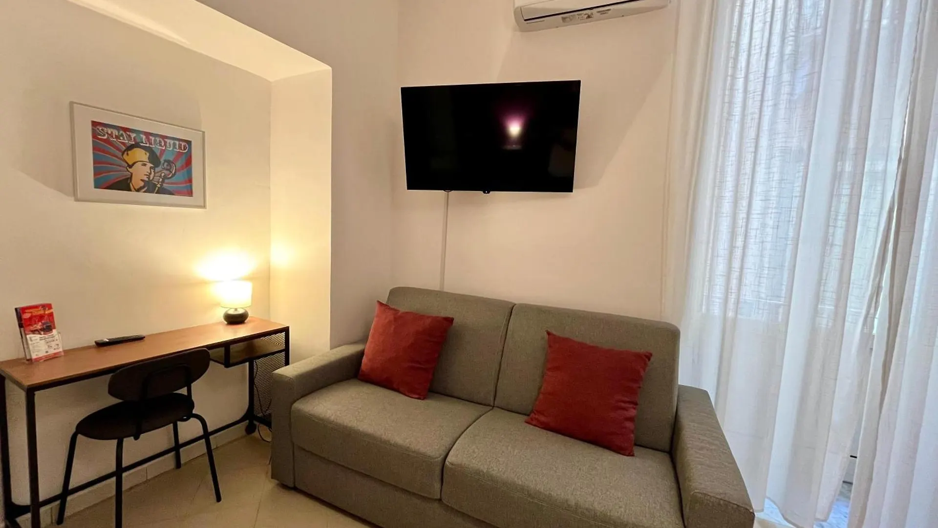 Pop Santa Chiara Bed & Breakfast Naples